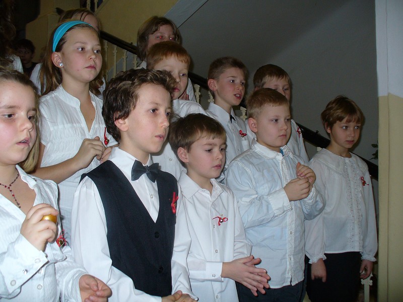 Zpívání na schodech - Vánoce 2009